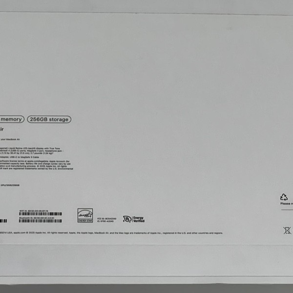 MacBook Air 2025 (M4) - 13 inch - 256 GB, Silver, 16 GB, Apple M4