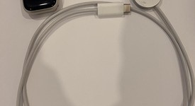 Fair
													Apple Watch Series 7 41mm - Starlight, A2473 - GPS, Aluminum, photo 1 of 7