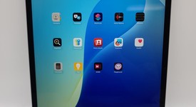 Good
													Apple iPad Air 13" (M2) 2024 - Unlocked, Gray, 128 GB, A2899, photo 1 of 8
