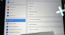 Good
													Apple iPad Pro 12.9" 6th Gen 2022 - Wi-Fi, Gray, 128 GB, photo 1 of 8