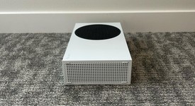 Mint
													Xbox Series S (2020) - White, 512 GB, photo 3 of 9