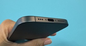 Mint
													Apple iPhone 17 - Cricket, Black, 256 GB, A3258, photo 5 of 6