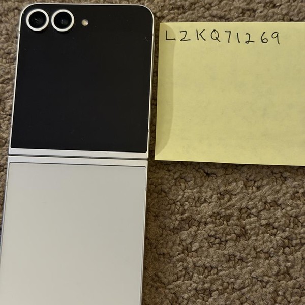 Samsung Galaxy Z Flip6 - Unlocked, 256 GB, White, 12 GB, SM-F741U1