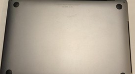 Good
													MacBook Pro 2017 (With Touch Bar) - 13" - I5, Gray, 256 GB, 8 GB, photo 4 of 6