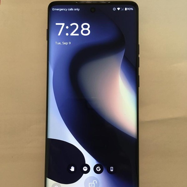 Motorola Edge (2024) - Straight Talk, 256 GB, Black, 8 GB