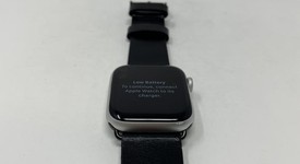 Good
													Apple Watch SE 1st Gen 44mm - Unlocked, Silver, A2354 - Cellular, Aluminum, photo 5 of 6
