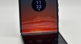 Mint
													Motorola Razr (2023) - Consumer Cellular, Sage, 128 GB, 8 GB, photo 2 of 8