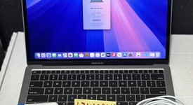 Good
													MacBook Air 2020 - 13" - Apple M1, Gray, 256 GB, 16 GB, photo 1 of 10