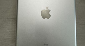 Good
													Apple iPad 6th Gen - Wi-Fi, Silver, 32 GB, A1893, photo 3 of 7