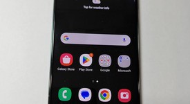 Mint
													Samsung Galaxy S22 - Unlocked, Green, 128 GB, 8 GB, SM-S901U1, photo 1 of 7