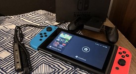 Good
													Nintendo Switch - Red & Blue, 32 GB, photo 3 of 5