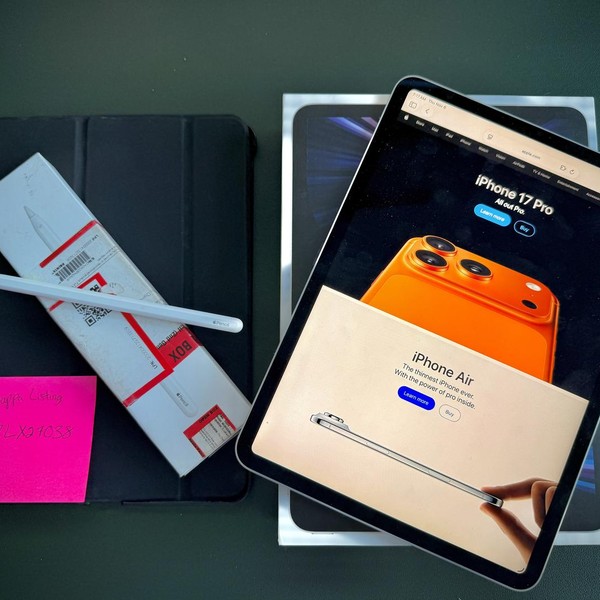 Apple iPad Pro 11 inch 3rd Gen 2021 - Unlocked, 2 TB, Silver