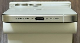 Good
													Apple iPhone 15 Pro Max - AT&T, White, 256 GB, A2849, photo 5 of 8