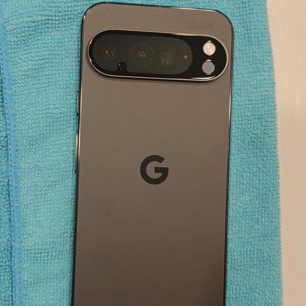 Google Pixel 10 Pro XL - Unlocked, 256 GB, Obsidian, GUL82