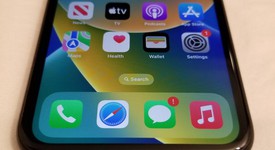 Good
													Apple iPhone Xr - Unlocked, Black, 64 GB, A1984, photo 3 of 10
