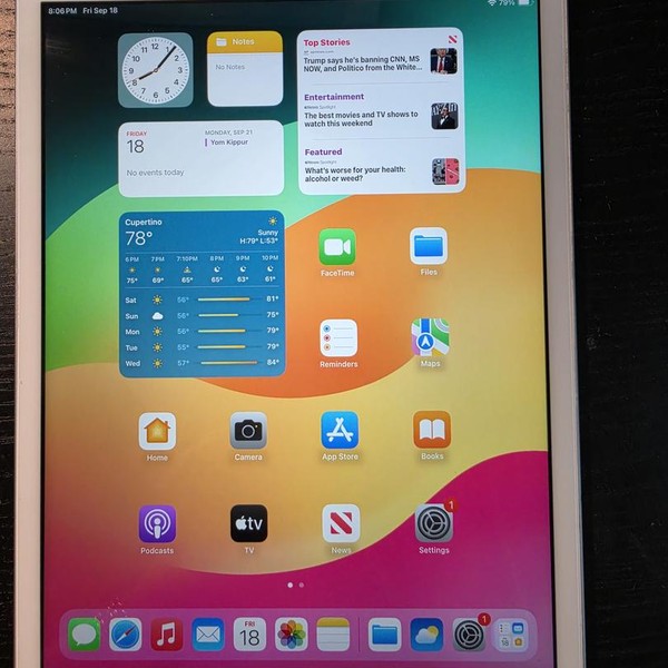 Apple iPad (7th Gen) - Unlocked, 32 GB, Silver, A2200