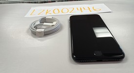 Mint
													Apple iPhone SE 3rd Gen 2022 - Unlocked, Midnight, 64 GB, A2595, photo 4 of 7