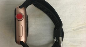 Fair
													Apple Watch Series 3 38mm - Unlocked, Gold, A1860, Aluminum, photo 5 of 6
