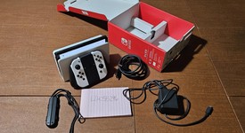 Mint
													Nintendo Switch - OLED - White, 64 GB, photo 5 of 52