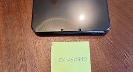 Mint
													New Nintendo 3DS XL - Black, 4 GB, photo 4 of 9