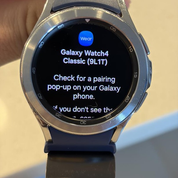 Samsung Galaxy Watch4 Classic - Wi-Fi, Silver, 42mm