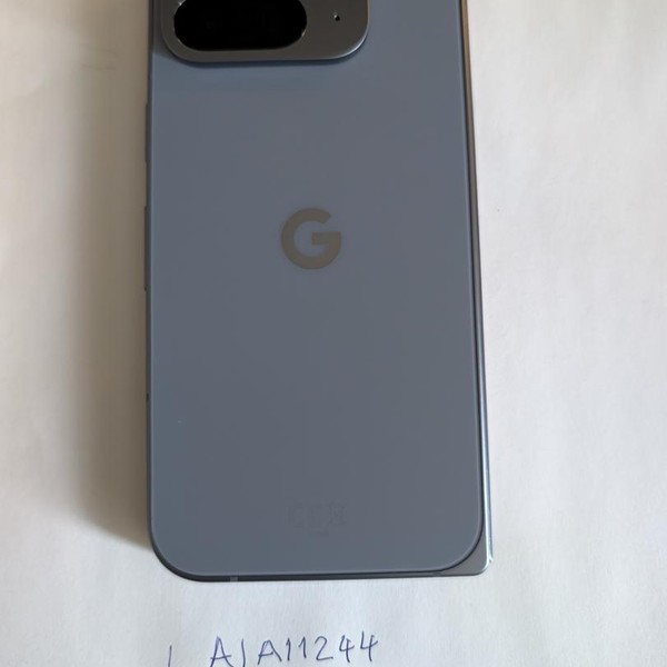 Google Pixel 10 Pro Fold - Unlocked, 256 GB, Moonstone, GU0NP