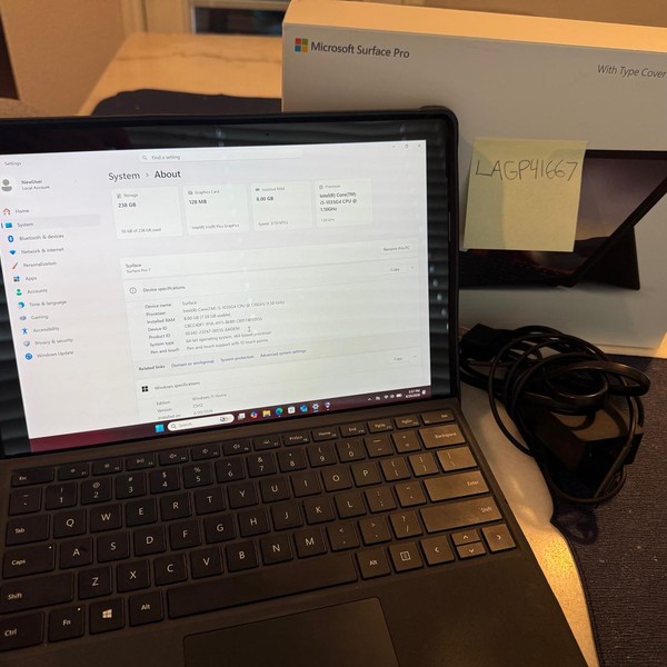 Microsoft Surface Pro 7 - 256 GB, Black, 8 GB, Intel Core i5