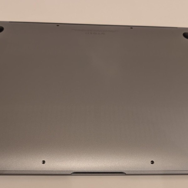 MacBook Air 2018 - 13 inch - I5, Silver, 128 GB, 8 GB