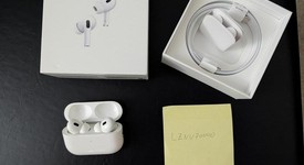 Used
													Apple AirPods Pro 2 - Lightning, photo 1 of 2