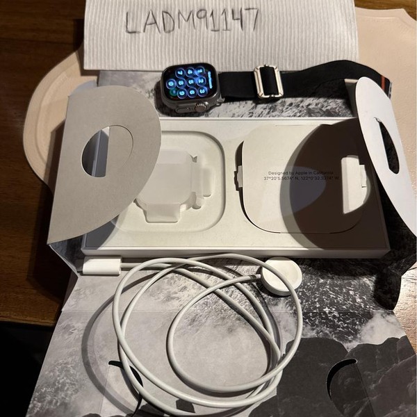 Apple Watch Ultra 2 49mm - AT&T, Natural, A2986