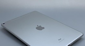 Good
													Apple iPad Air 3rd Gen - Unlocked, Silver, 64 GB, photo 4 of 7