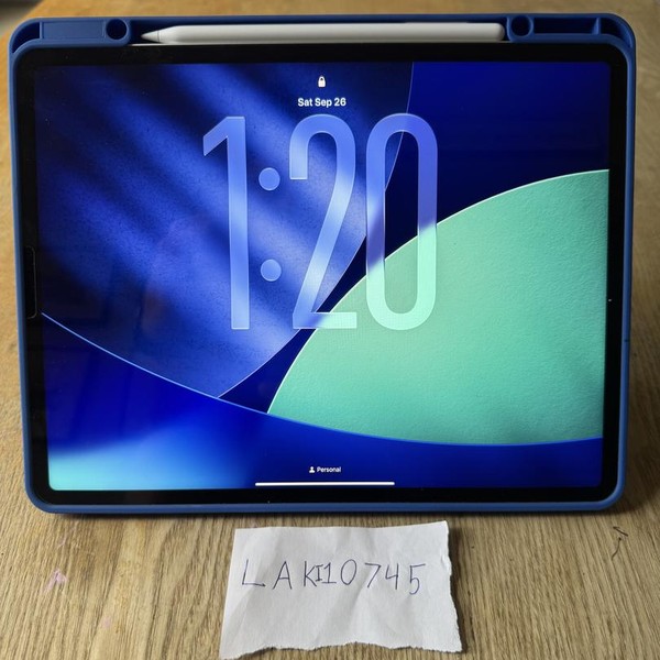 Apple iPad Pro 12.9 inch 6th Gen 2022 - Wi-Fi, 256 GB, Silver