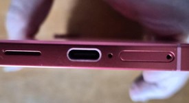 Mint
													Samsung Galaxy S25 Plus - Unlocked, Coralred, 512 GB, 12 GB, SM-S936U1, photo 5 of 6