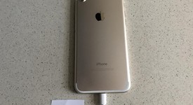 Good
													Apple iPhone 7 - AT&T, Gold, 32 GB, A1778, photo 4 of 5