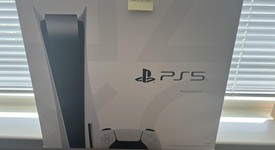 New
													PlayStation 5 Standard Edition (2020) - White, 825 GB, Standard Edition, photo 3 of 3