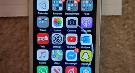 Fair
													Apple iPhone SE 1st Gen 2016 - T-Mobile, Gold, 64 GB, A1662, photo 2 of 10