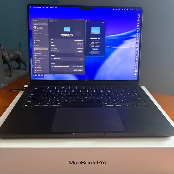 MacBook Pro Late 2023 (M3) - 14 inch - 512 GB, Black, 18 GB, Apple M3 Pro 11-core, 14-core GPU