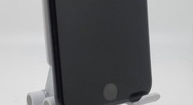 Fair
													Apple iPhone SE 2nd Gen 2020 - Unlocked, Black, 64 GB, A2275, photo 4 of 9