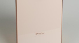 Mint
													Apple iPhone 8 Plus - Unlocked, Gold, 256 GB, A1864, photo 4 of 12