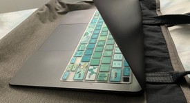 Good
													MacBook Air 2020 - 13" - I7, Gray, 512 GB, 8 GB, photo 4 of 5
