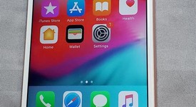 Good
													Apple iPhone 6S - AT&T, Rose Gold, 128 GB, A1633, photo 1 of 7