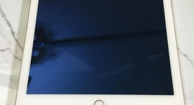 Good
													Apple iPad Air 2 - Verizon, Gold, 16 GB, photo 2 of 7