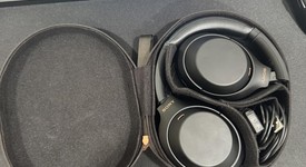 Used
													Sony WH-1000XM4 - Black, photo 1 of 3