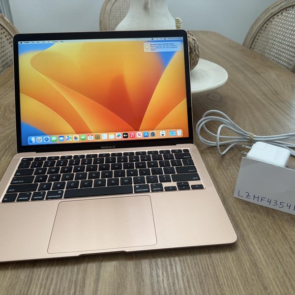 MacBook Air 2020 - 13 inch - 256 GB, Gold, 8 GB, Intel Core i3