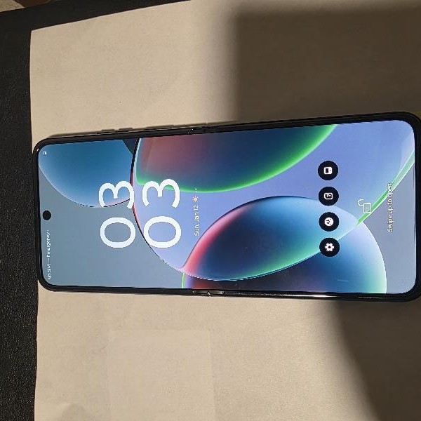 Motorola Razr (2023) - Unlocked, 128 GB, Sage, 8 GB