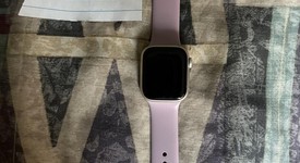 Good
													Apple Watch Series 7 45mm - Starlight, A2474 - GPS, Aluminum, photo 1 of 10