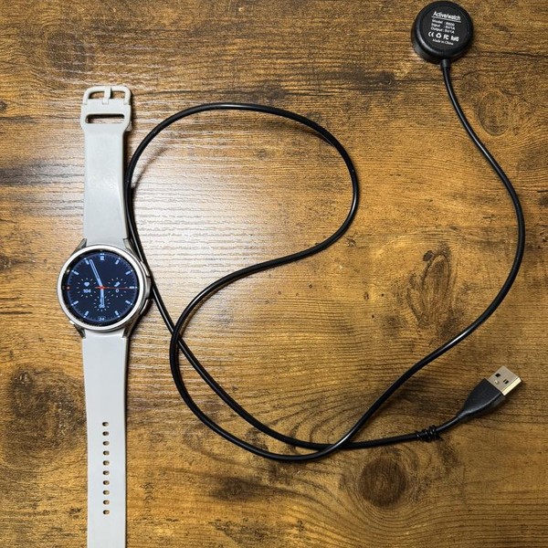 Samsung Galaxy Watch6 Classic - Wi-Fi, Silver, 47mm