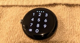 Good
													Google Pixel Watch 2 - Unlocked, Silver, LTE, photo 4 of 9