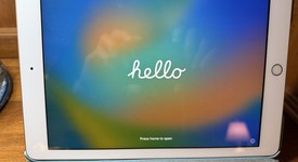 Good
													Apple iPad 5th Gen - Wi-Fi, Gold, 32 GB, A1822, photo 1 of 9