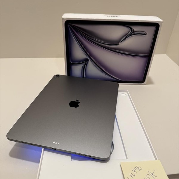 Apple iPad Air 13 inch (M3) 2025 - Wi-Fi, 128 GB, Gray